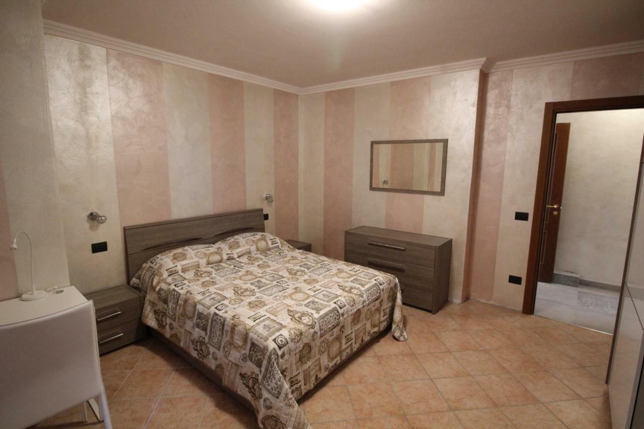 Del Prado Aparthotel Riva Ligure Exterior foto