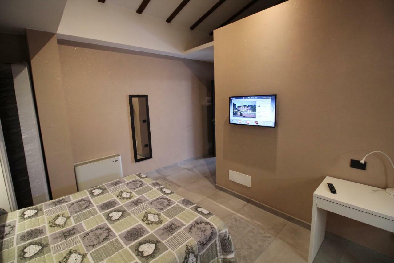 Del Prado Aparthotel Riva Ligure Exterior foto